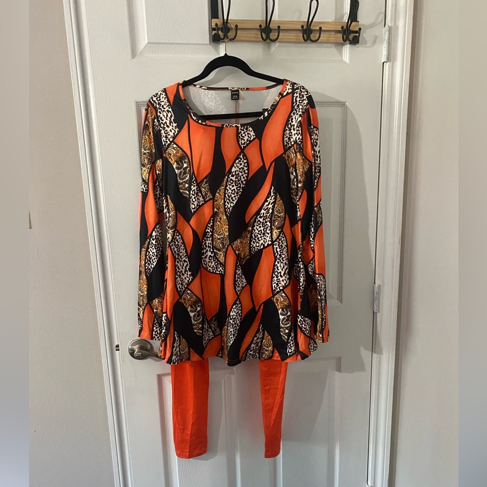 A line tee and legging set